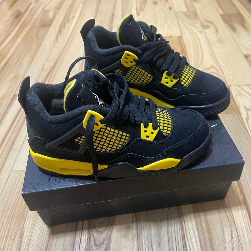 Air Jordan 4 retro (GS) thunder